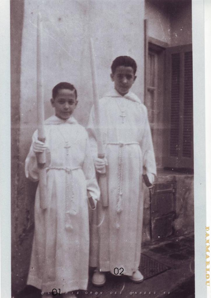 COMMUNIONS ORAN DU PATRONAGE ORAN DE LA JUS SAINT LOUIS  1958 DANIEL ET JEAN CLAUDE ESTRELLA.JPG